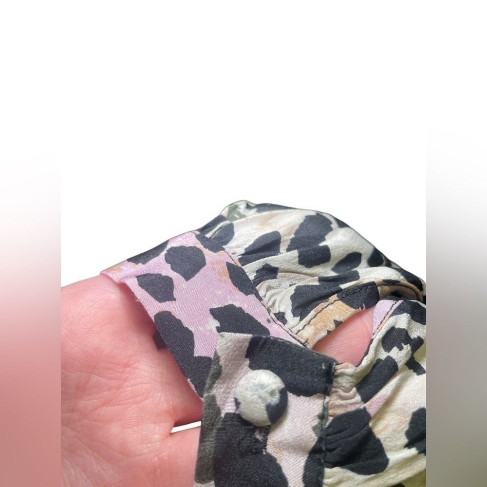 Veronica Beard Lety Animal Print Blouse Silk Blend Top Size 4 - Picture 7 of 9